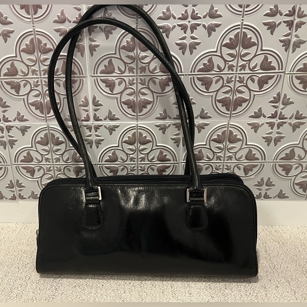 Vintage HOBO International Black Leather dual compartment handbag.